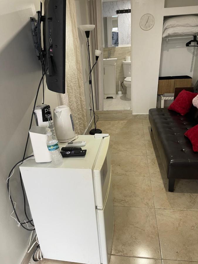 Beautiful Mobile Home In Hallandale Beach Buitenkant foto
